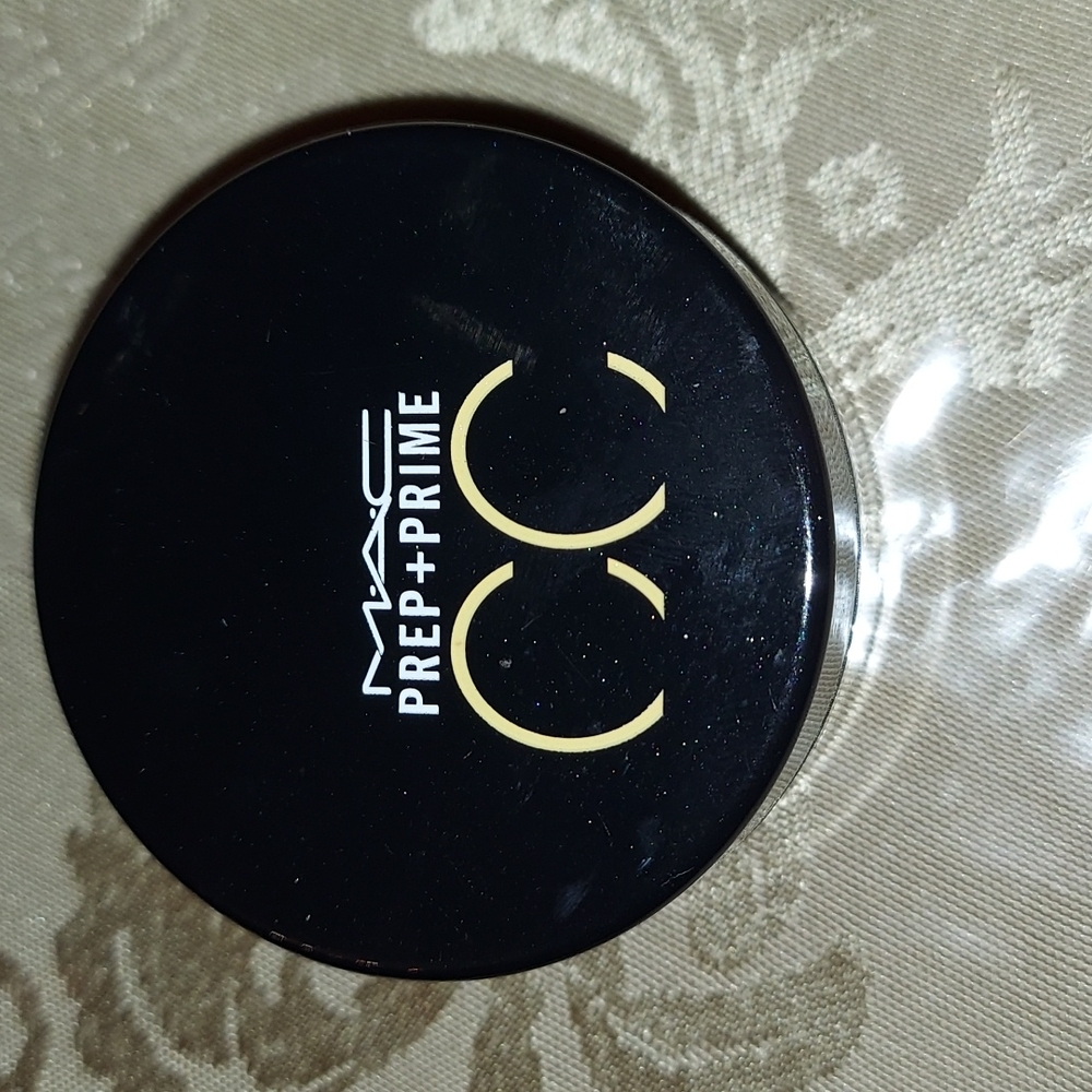 MAC Prep&Prime CC Loose Powder Nuetralize